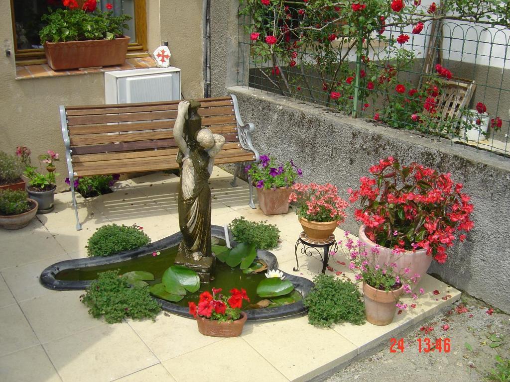 Aux Quatre Saisons Axat Bed and Breakfast Exterior foto