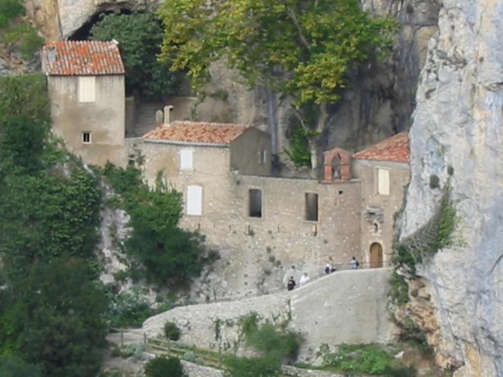 Aux Quatre Saisons Axat Bed and Breakfast Exterior foto