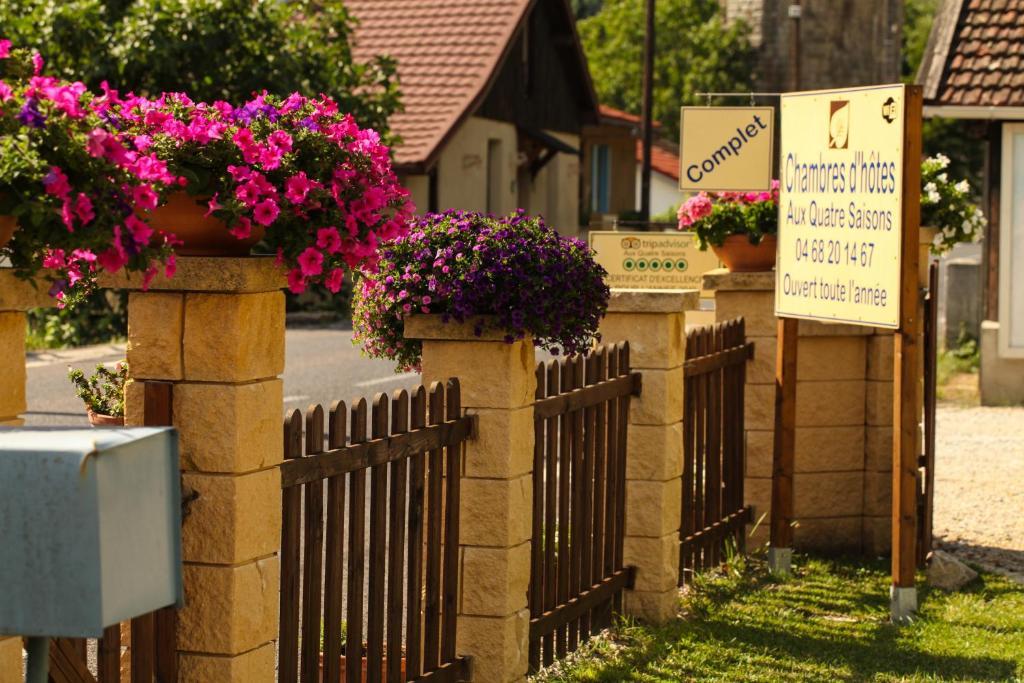 Aux Quatre Saisons Axat Bed and Breakfast Exterior foto