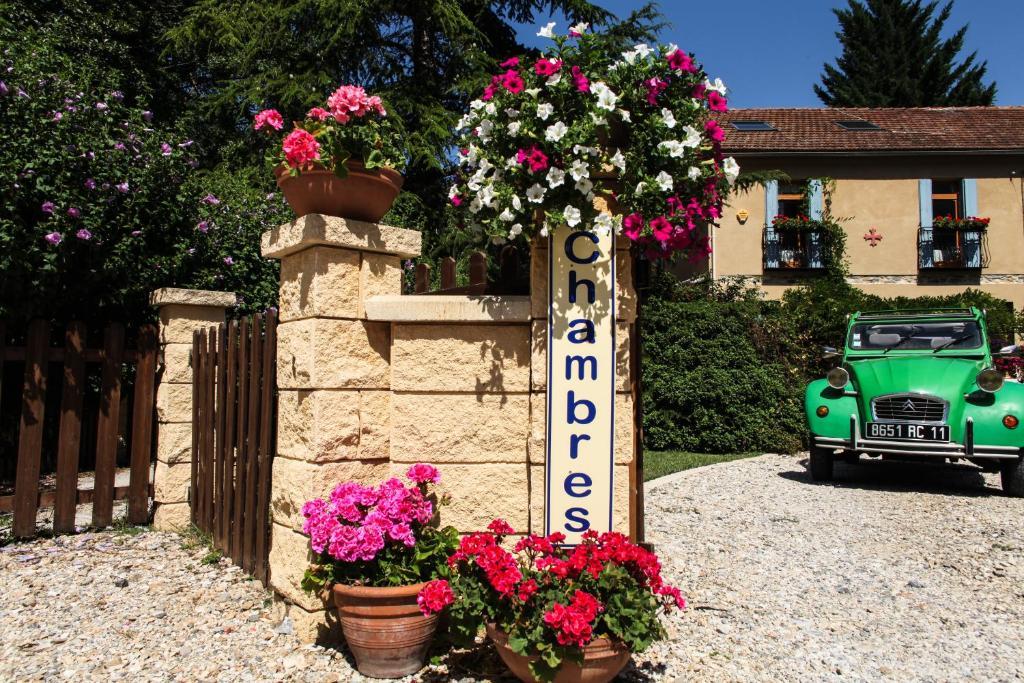 Aux Quatre Saisons Axat Bed and Breakfast Exterior foto