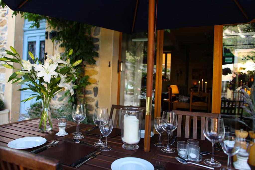 Aux Quatre Saisons Axat Bed and Breakfast Exterior foto